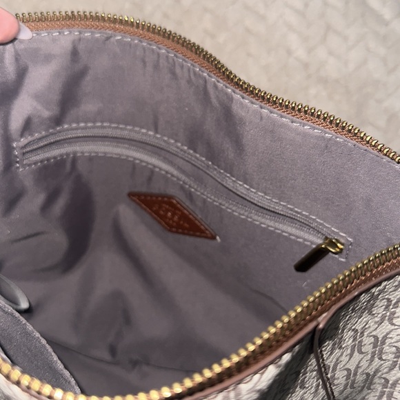 Fossil Shoulder Bag - Picture 6 of 7